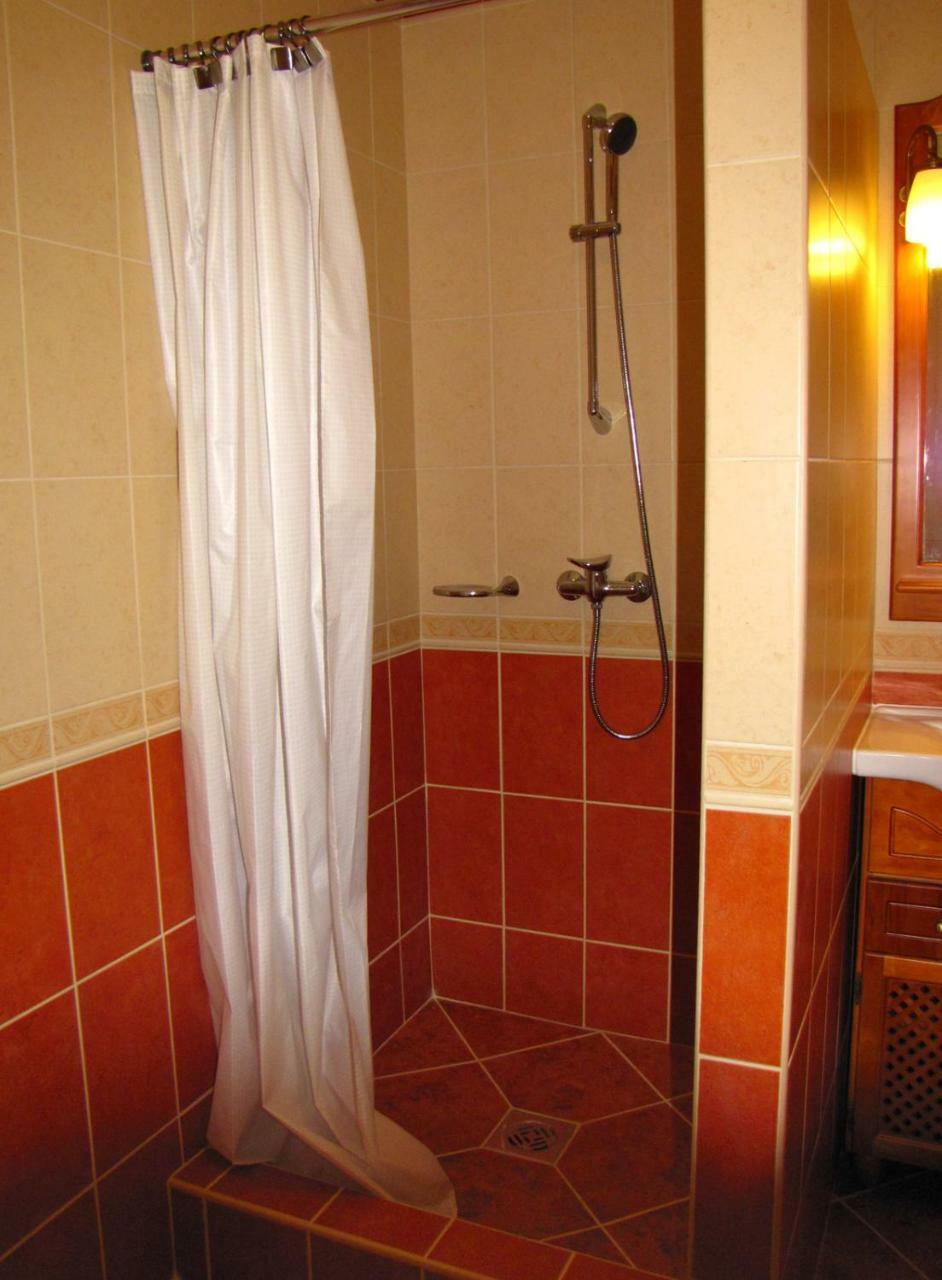 Szegfu Apartman Villa Hajdúszoboszló Eksteriør bilde
