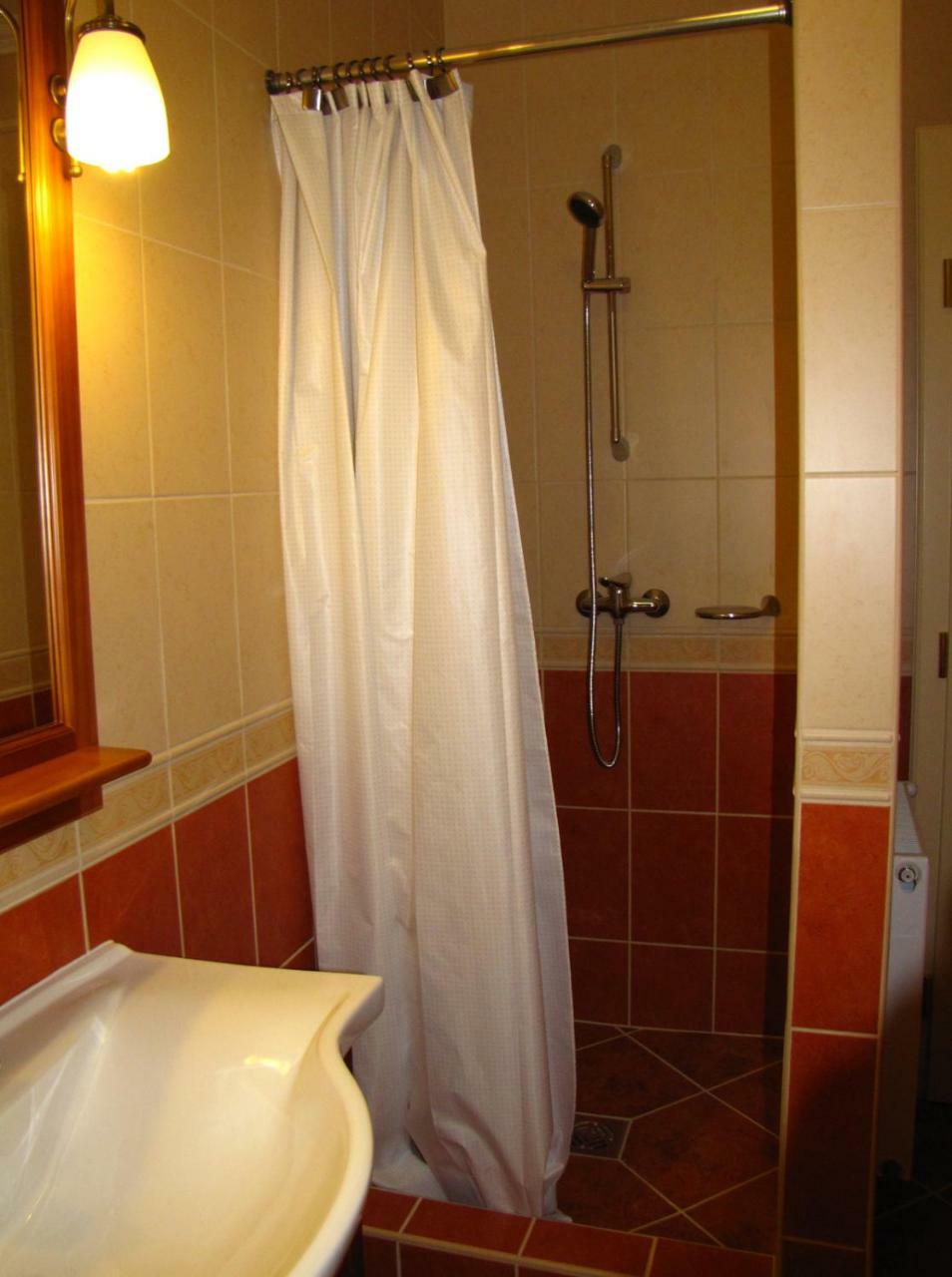 Szegfu Apartman Villa Hajdúszoboszló Eksteriør bilde