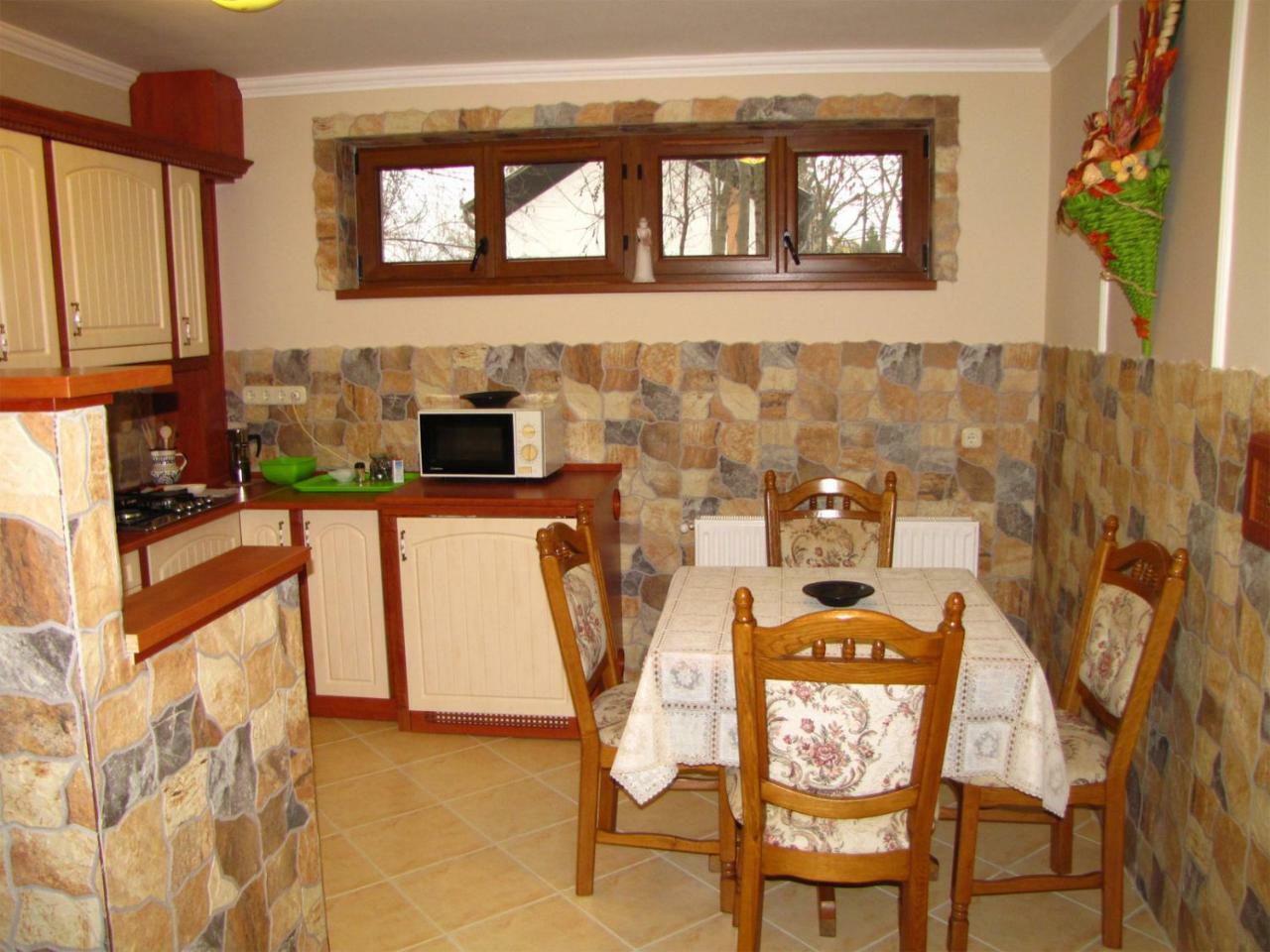 Szegfu Apartman Villa Hajdúszoboszló Eksteriør bilde